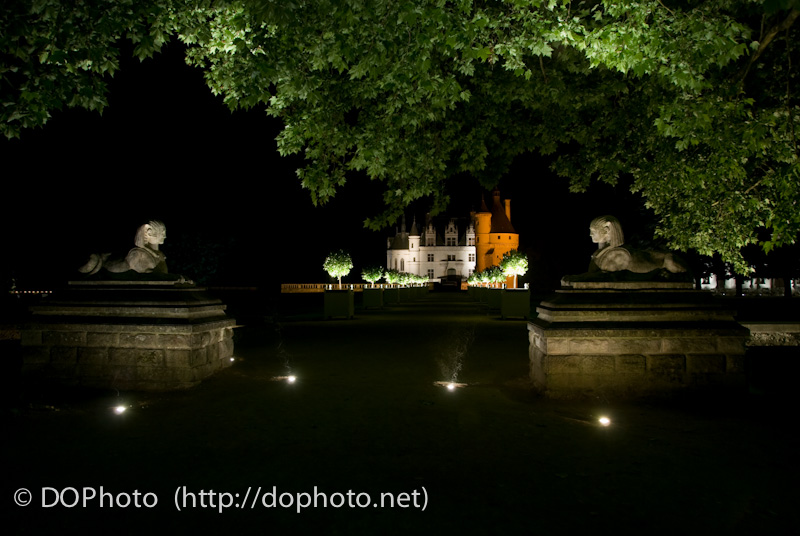 Night photography of a castle in France